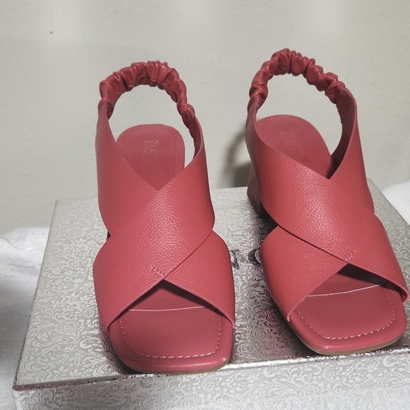 REACTION KENNT COLE SIZE 9 1/2 Elegant Red Women's Heeled Sandals - Picture 2 of 7